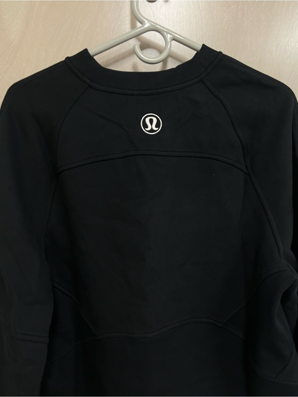 Lululemon Scuba Oversized Pullover Wordmark Black Light Ivory M/L - Picture 5 of 5